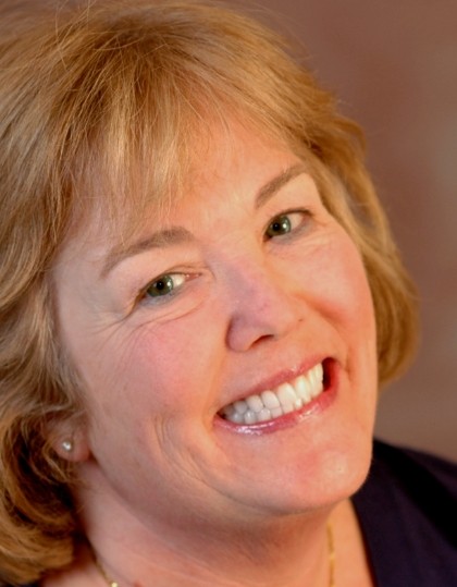 Closeup of Linda's smile before smile makeover